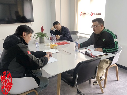實(shí)地考察增了解 加強交流促合作——客戶(hù)到公司進(jìn)行實(shí)地考察交流